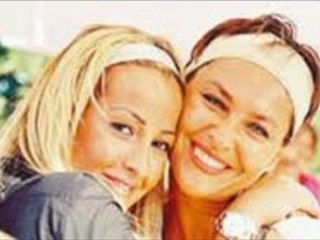&HÜLYA AVŞAR&(BERRİN  SUNAR)