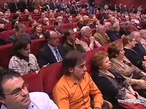 Los principales periódicos publican sus sondeos sobre intención de voto