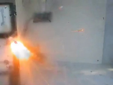 Capacitor Cracker 10 x 470 uF on 170 Volts 50 Hz