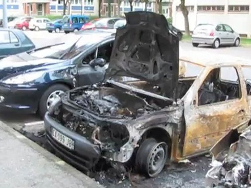 Beauvais : Cinq voitures incendiées dans le quartier St- Lucien
