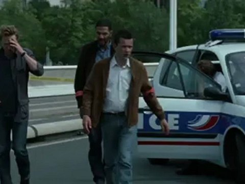 Découvrez la bande annonce de Mains Armées