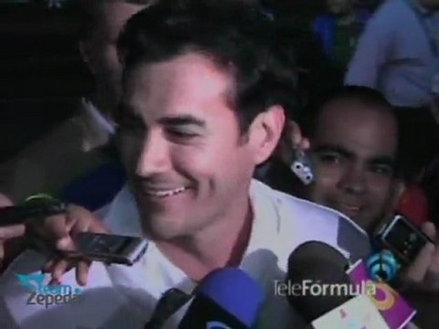 David Zepeda @davidzepeda1 respeta el trabajo de los paparazzis