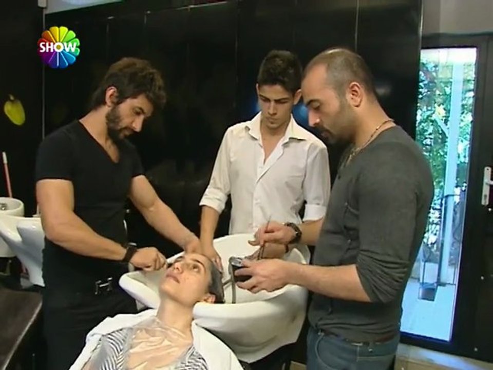 Emel Acar ile En Baştan - Selvinaz Arpat kuaför salonunda