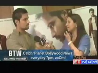 Sunny & Randeep get intimate for  ' Jism 2'