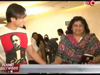 Vivek Oberoi- I can't stand smokers