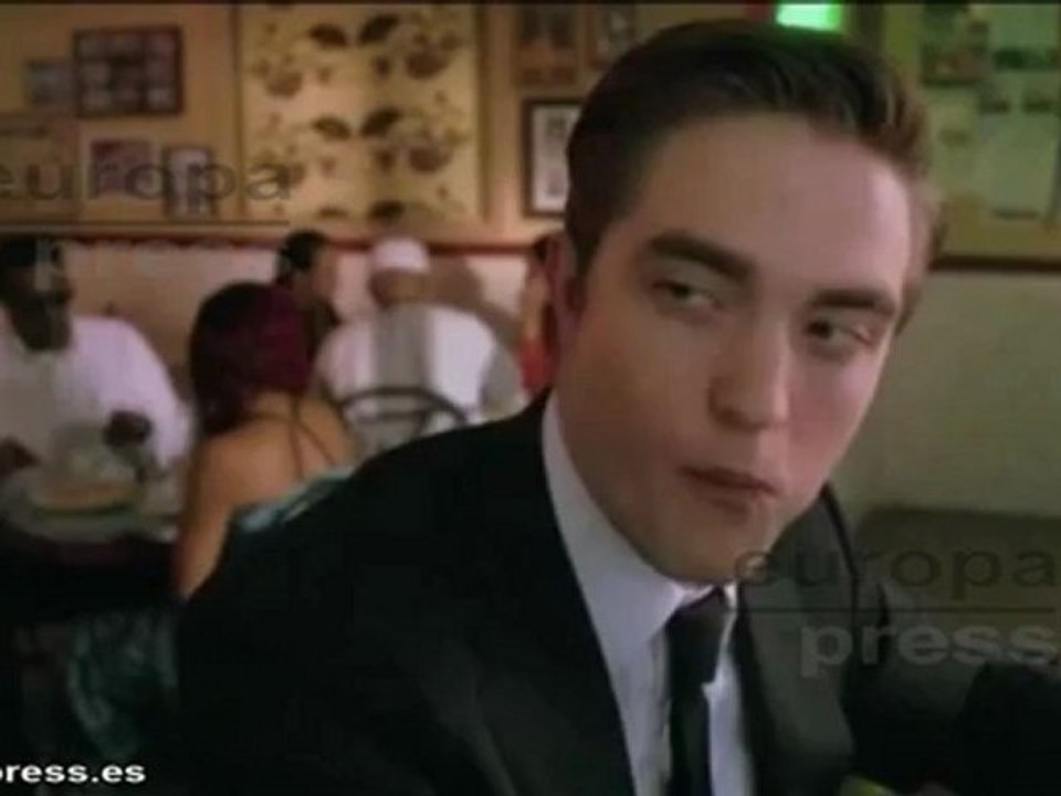Robert Pattinson rechaza mostrar sus zonas íntimas