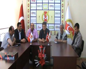 Ahmet Sezer Nereye Gidiyor?