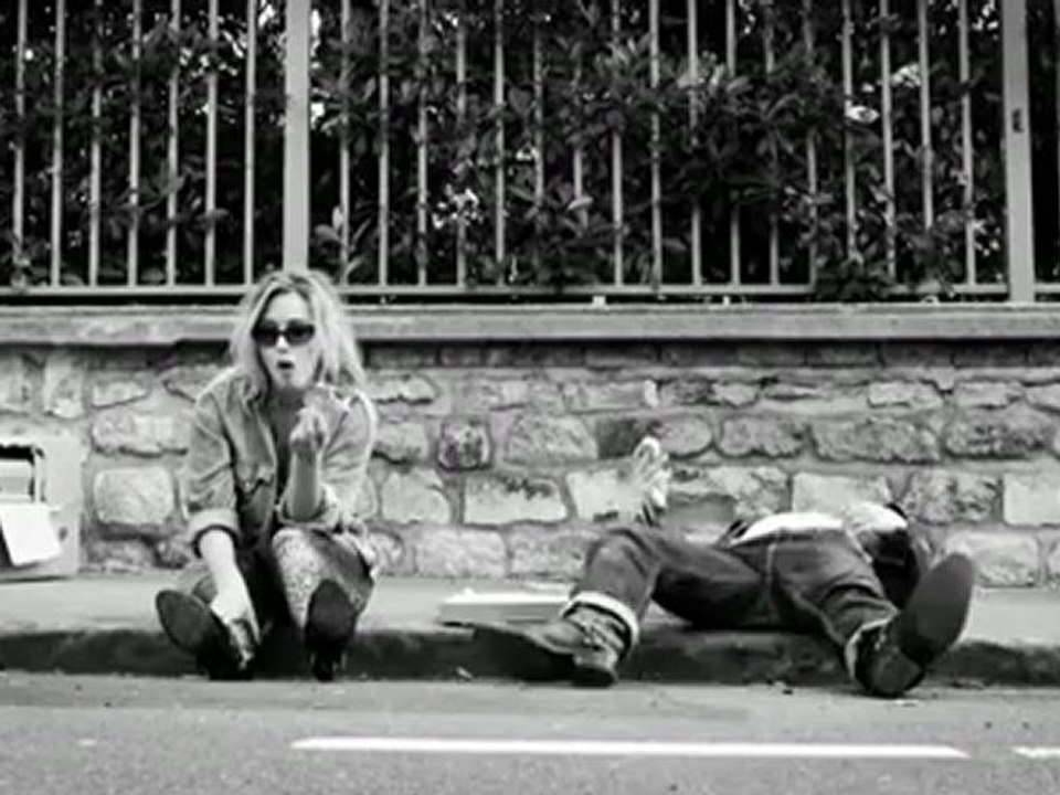 La Poudrière by Aurélie Saada (Brigitte) pour Vogue Eyewear