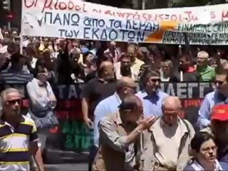 Striking Greek journalists cause news blackout