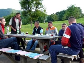 Junge Deutsche in Bosnien wie eine Sklavin gehalten