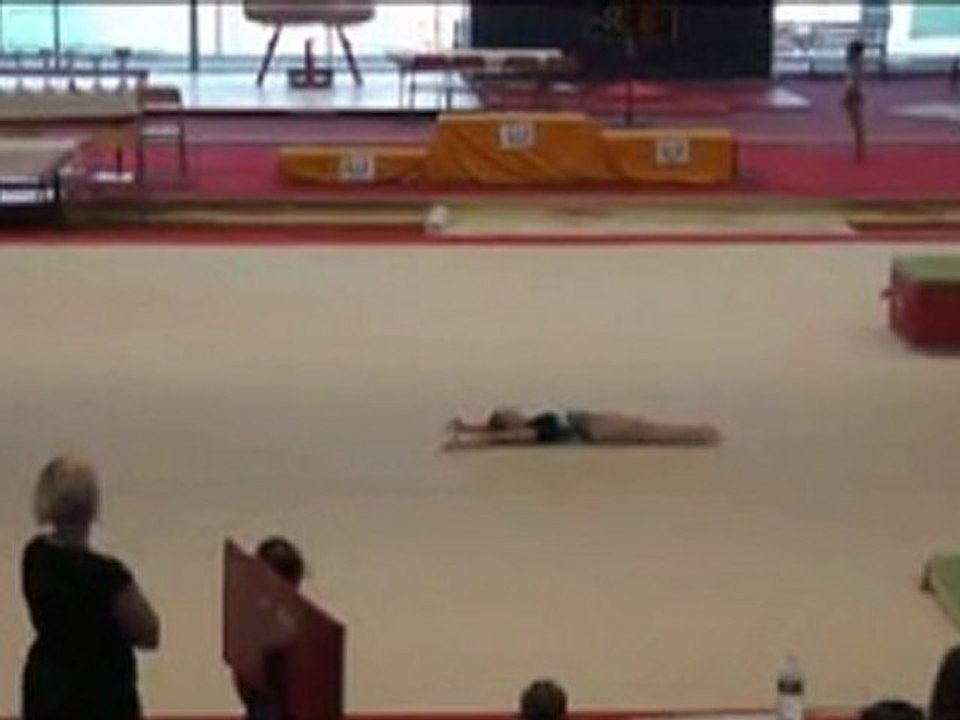 Noélie - Gym 2012 - circuits éducatifs à Vandoeuvre