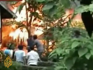 Earthquake devastates Sumatra town - 30 Sept 09