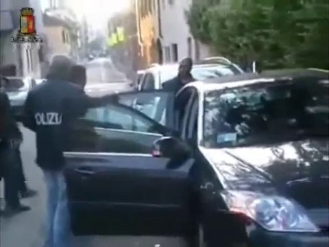 Coverciano (FI) - Calcioscommesse blitz della polizia 2 (28.05.12)