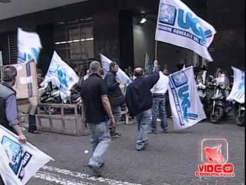 Napoli - La protesta dei dipendenti della Global Service'' (28.05.12)