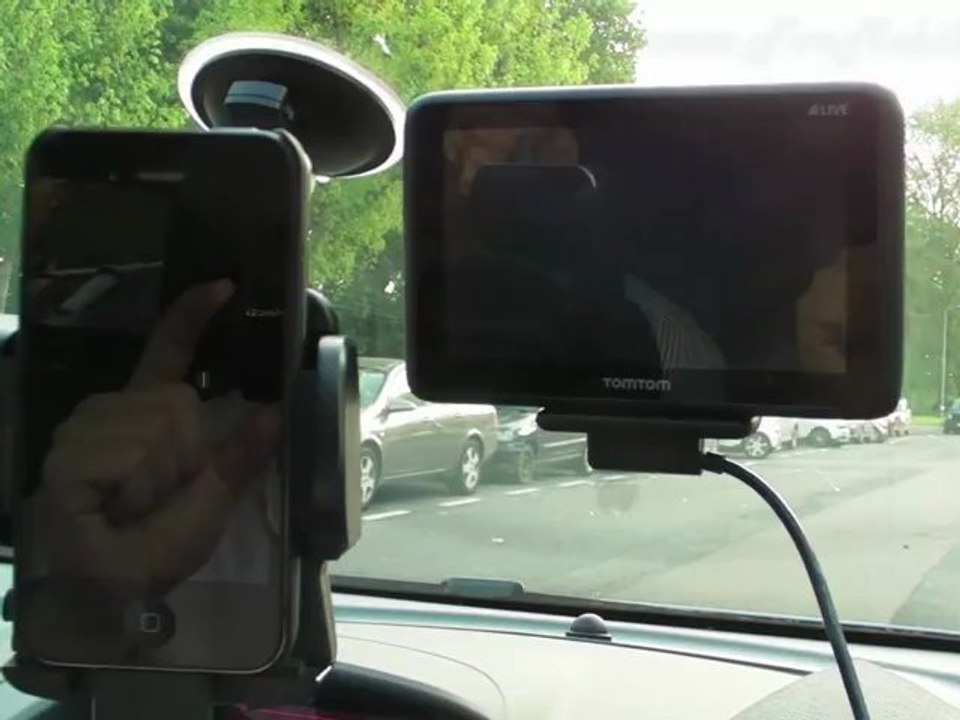 Recensione completa su Anycast Solutions caricabatterie auto doppio USB (anche iPad)