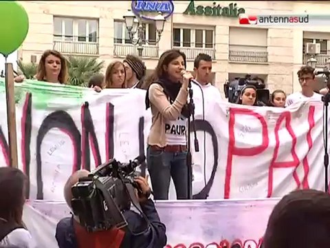 TG 28.05.12 Brindisi, migliaia i non ho paura per Melissa