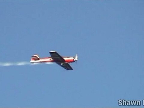 Sukhoi Su-29 & Pitts S-2 11B Virginia Airshow 2010
