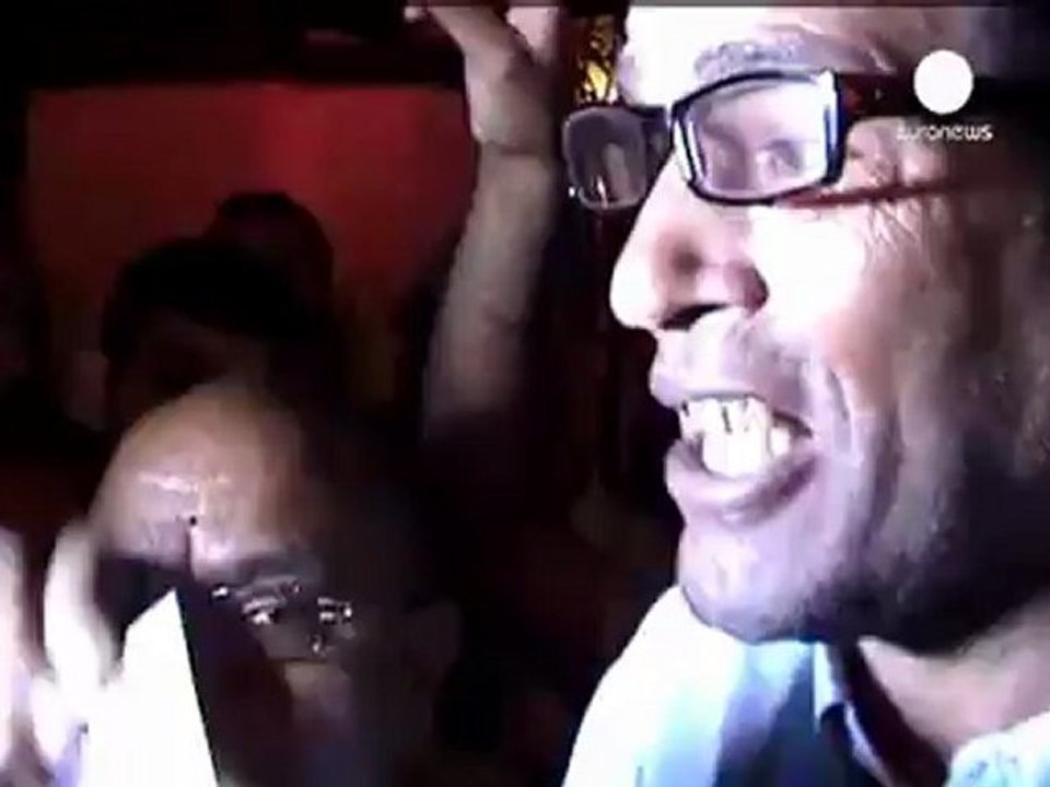 Ex-Mubarak PM's office is set ablaze