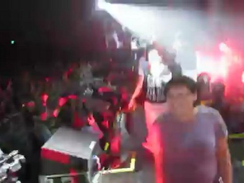 ДДТ - Эй ты, кто ты (Крокус 25.05.2012)