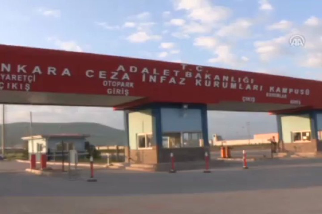 28 Şubat'a 6 tutuklama