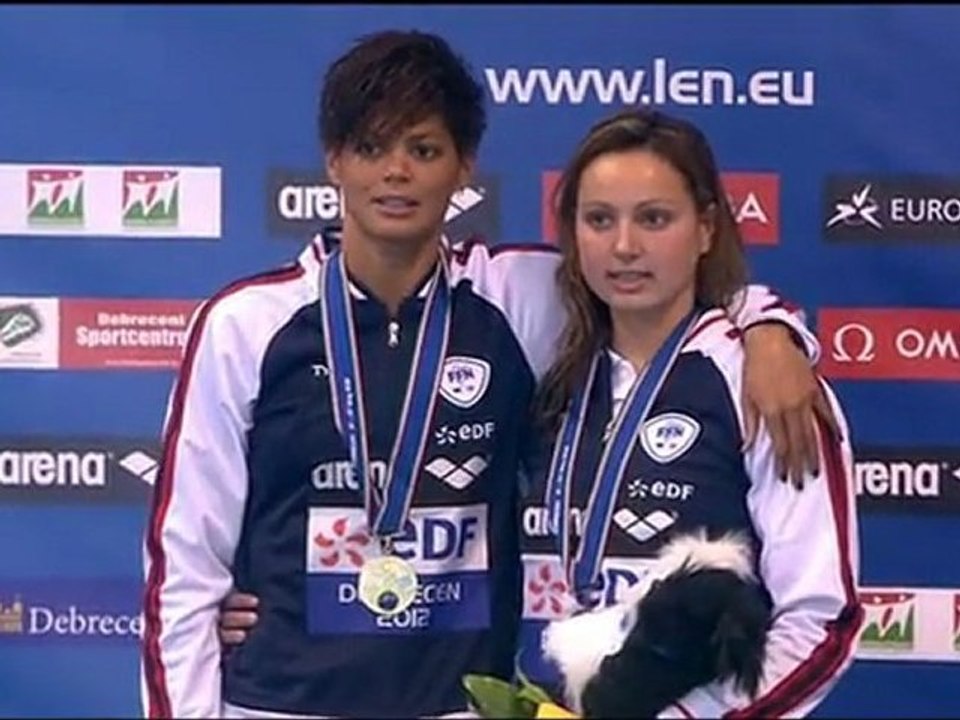 J7 - Podium de Coralie Balmy et Ophélie-Cyrielle Etienne au 200m NL F - ChE 2012