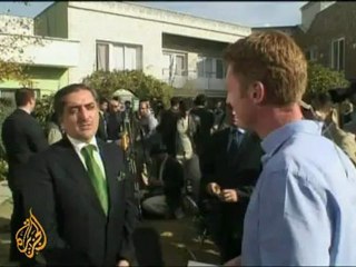 Karzai rival pulls out of runoff - 02 Nov 09