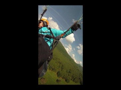 Vol en parapente depuis le Puy-de-Dôme (29/05/2012)