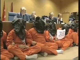 Josep Piqué es abucheado en la Complutense