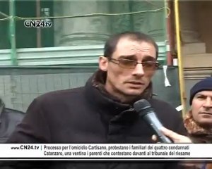 Download Video: Protesta parenti condannati a palazzo giustizia Catanzaro