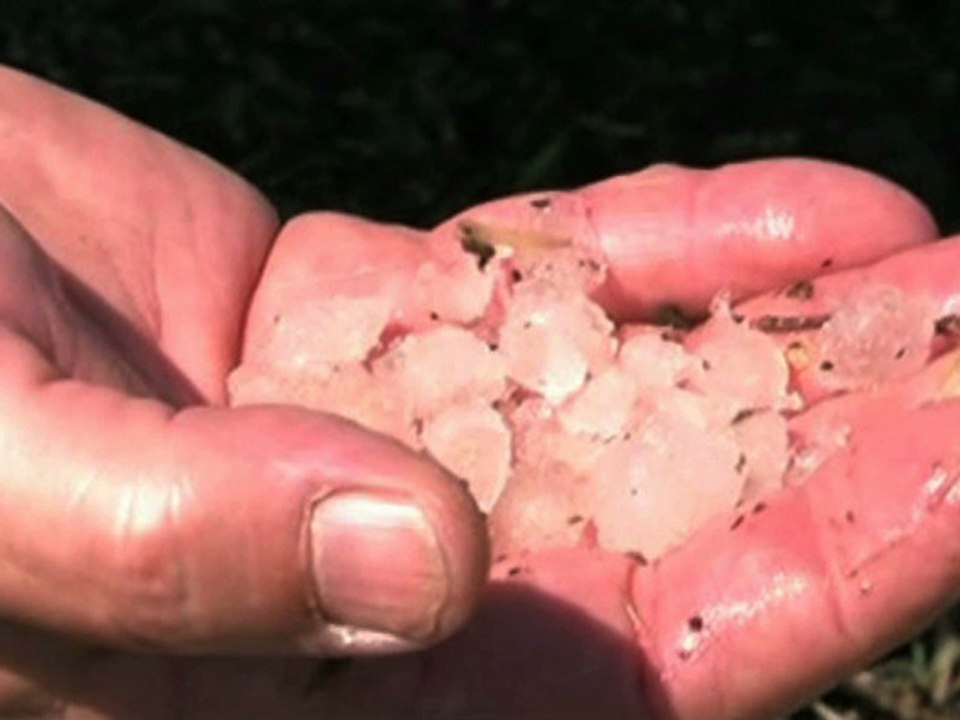 ZAPPING ACTU DU 29/05/2012 - Un orage de grêle provoque accidents et bouchons