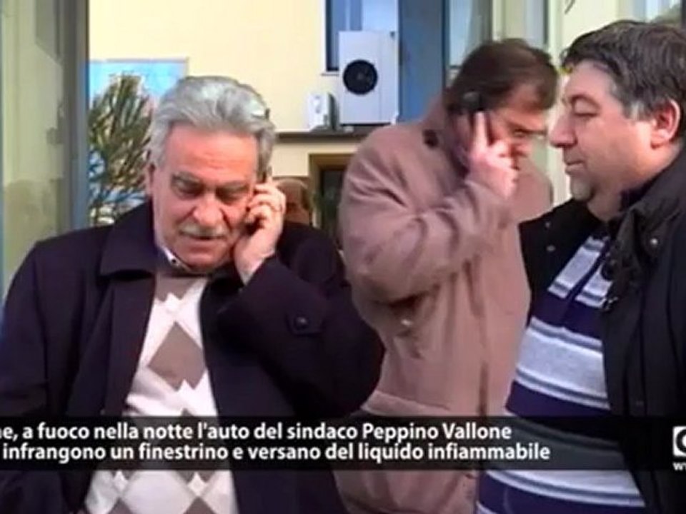 Crotone. A fuoco l’auto di Peppino Vallone, le dichiarazioni del sindaco
