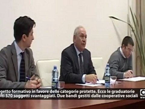 Regione: due bandi per aiutare non vedenti, non udenti e detenuti