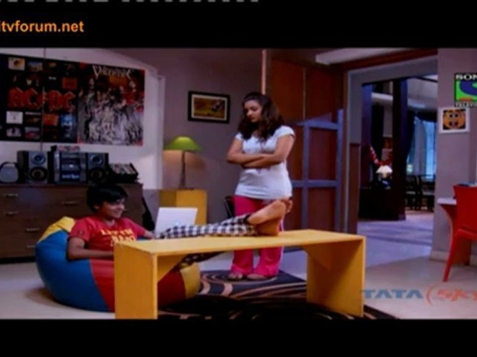 Parvarish Kuch Khatti Kuch Meethi - 29th May 2012 Video Pt1