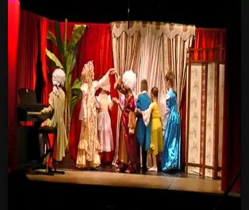 Spectacle 2012 : Extraits des "Petits"