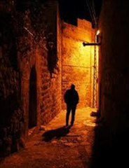 karanlık   çökünce hüzün kaplar içimi ♥