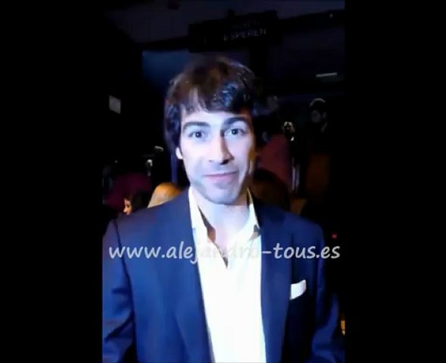 Alejandro Tous. Saludo e Invitación a ver "Ni PIes Ni Cabeza"