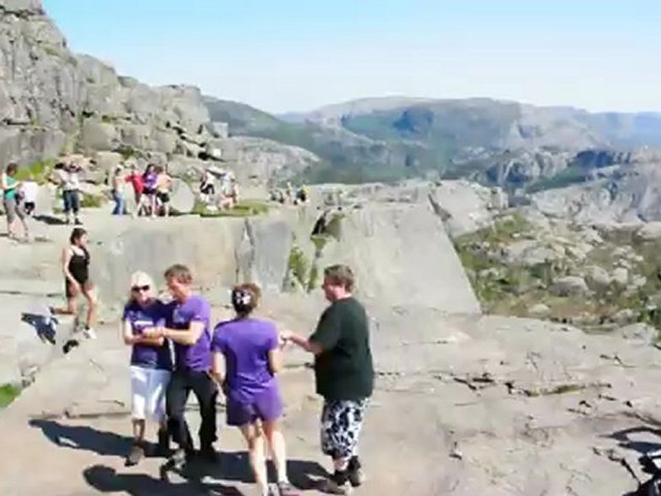 Danse au Preikestolen