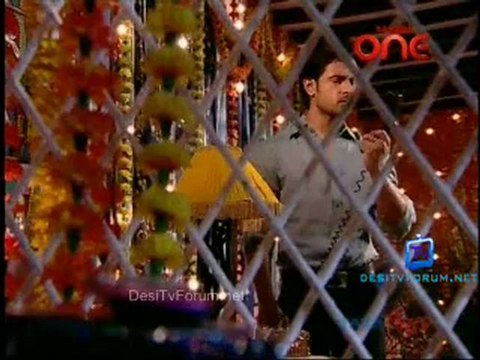 Jhilmil Sitaron Ka Aangan Hoga - 30th May 2012
