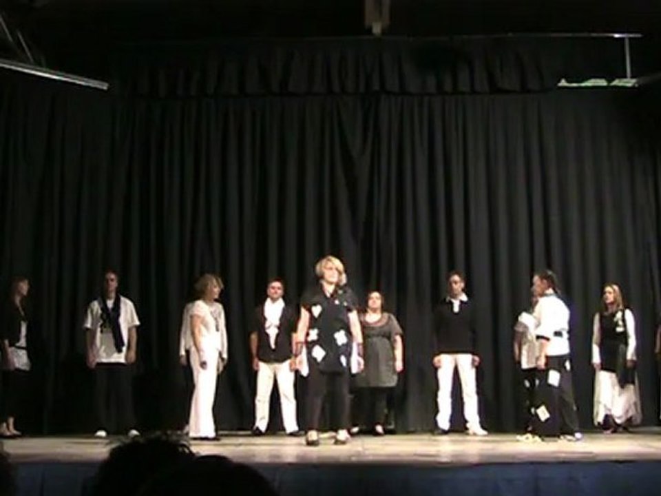 CHORUS COMÉDIE Le dormeur du Val