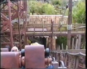 indiana jones et le temple du peril à l'envers