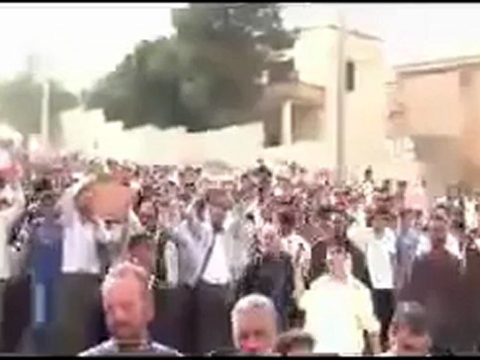 Syria فري برس حلب دارة عزة  تشييع الشهيد محمد رمضان 29 5 2012ج1 Aleppo