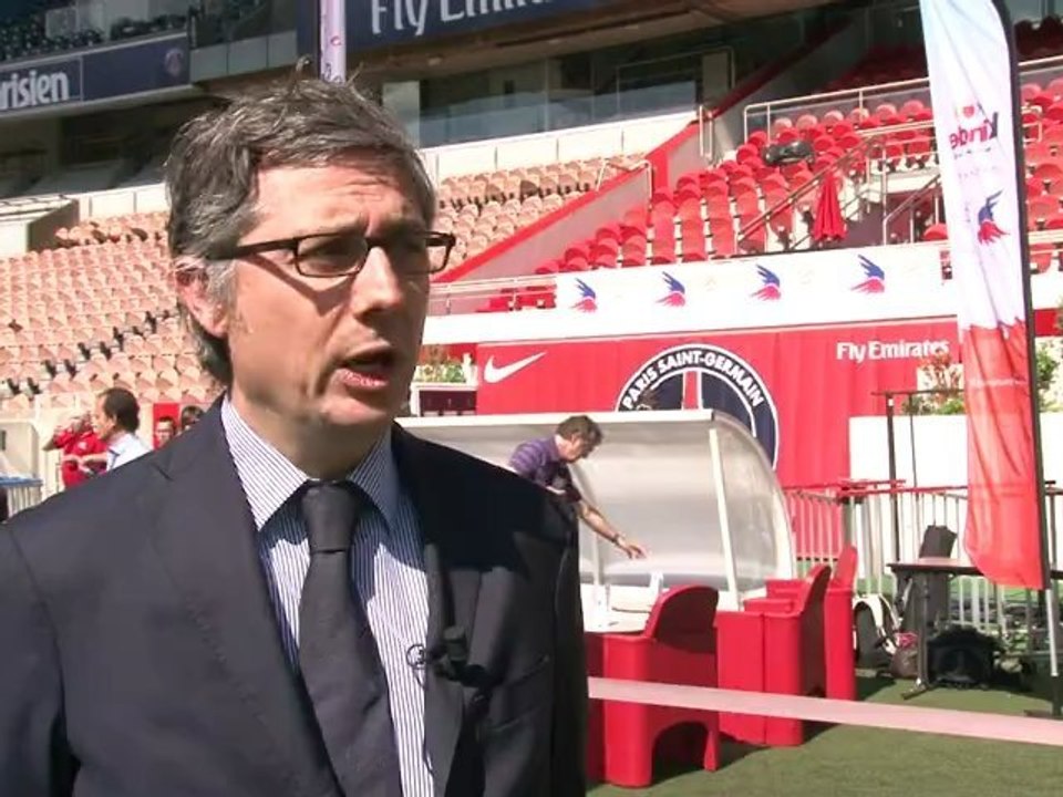 Laura Flessel au Parc des Princes lors d'une journée sportive avec le Secours populaire
