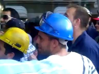 Los astilleros asaltan la Xunta de Ferrol