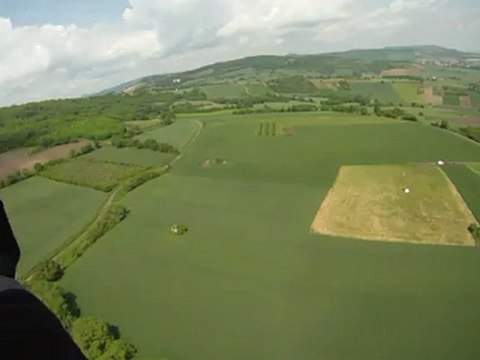 Deux vols en parapente depuis St-Sandoux (63) - Exercice de roulis
