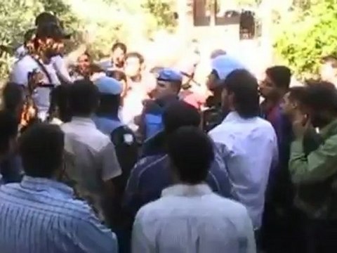 Syrian rebels clash with Assad forces in Aleppo