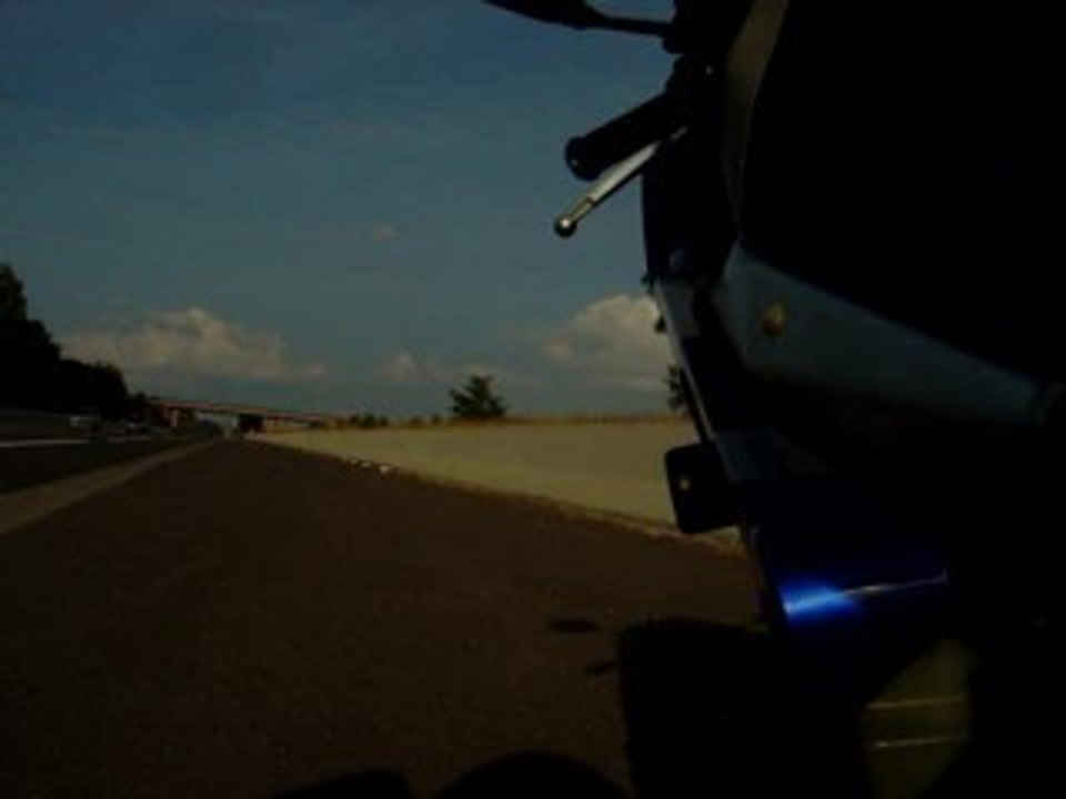 MOV04887