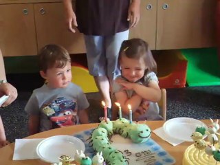 Isis et Célian fetent leurs 3 ans avec les copains