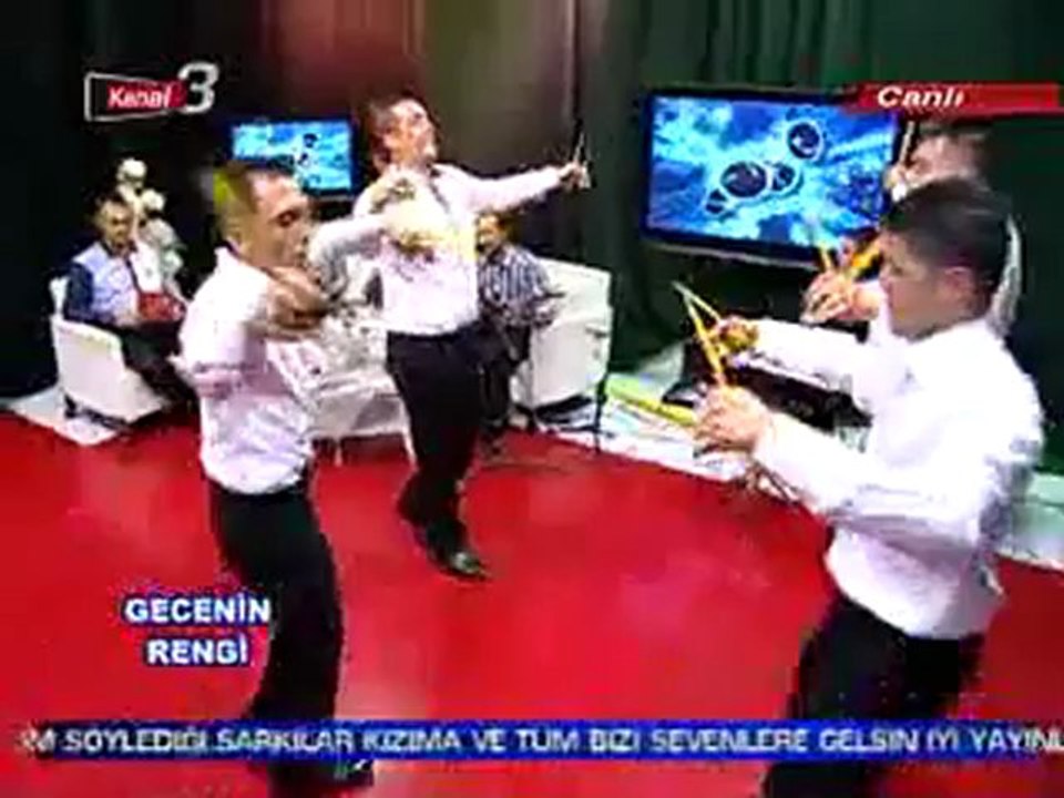 Mustafa ER   -Güvercinim Sütbeyaz