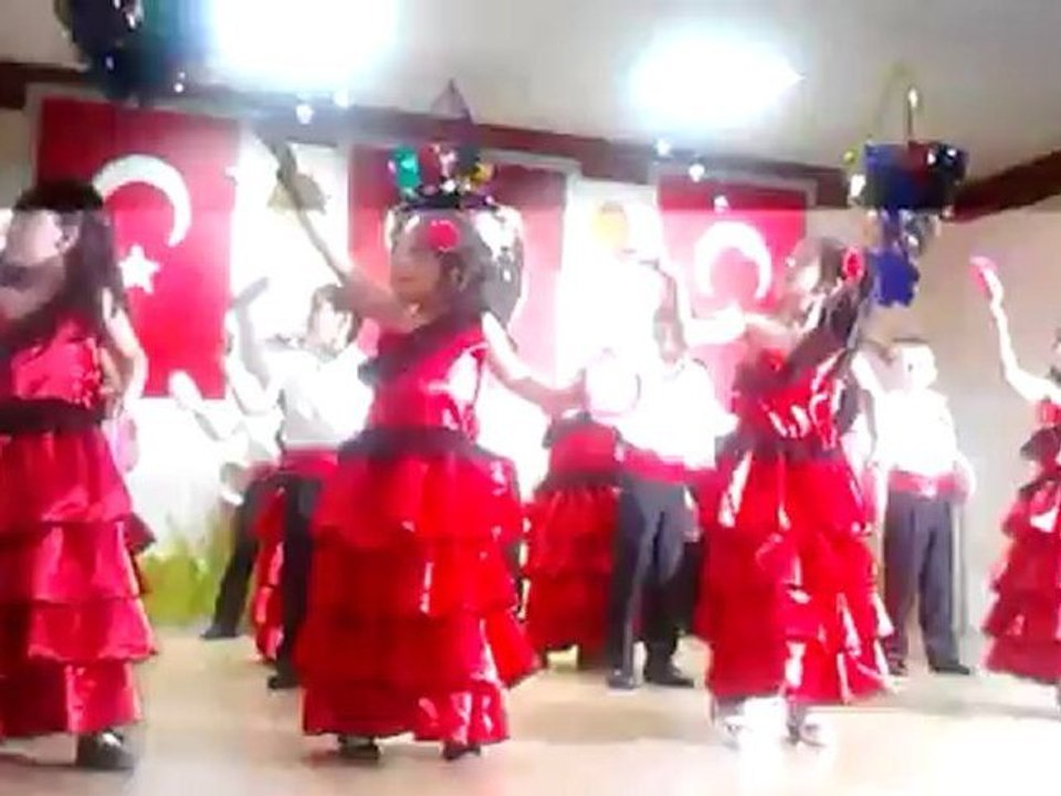 Tacirler Eğitim Vakfı İlköğretim Okulu 1-F Okuama Bayramı Etkinliği Çingenem