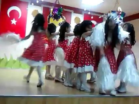 Tacirler Eğitim Vakfı İlköğretim Okulu 1-F Okuma Bayramı Etkinliği Hep beraber Başaracağız